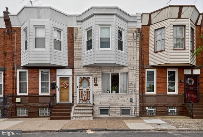 Building Photo - 3147 Edgemont St