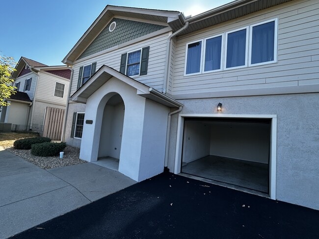 Building Photo - 29 Rosewood Ct