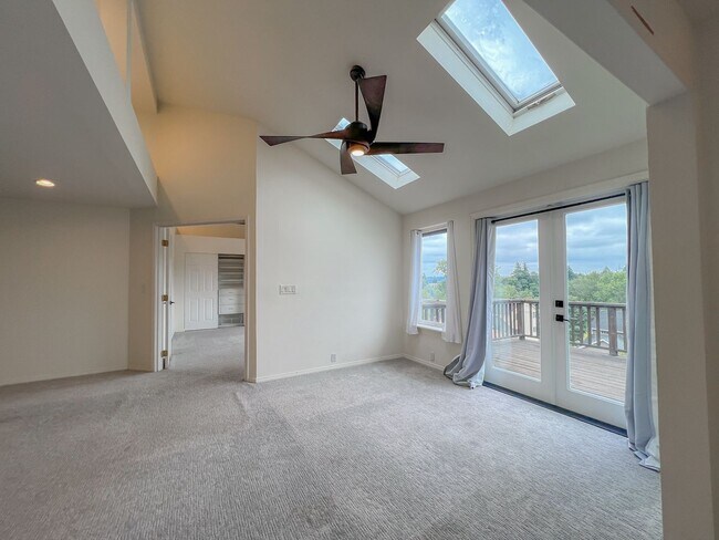 Building Photo - 2bd/1ba Seattle House