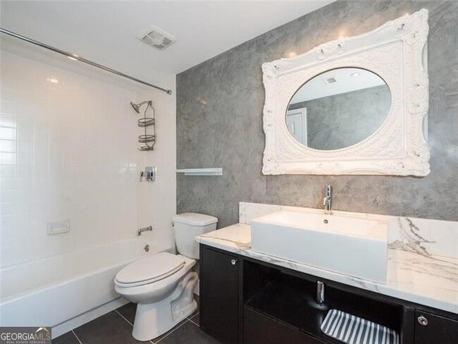 Building Photo - 199 14th St NE