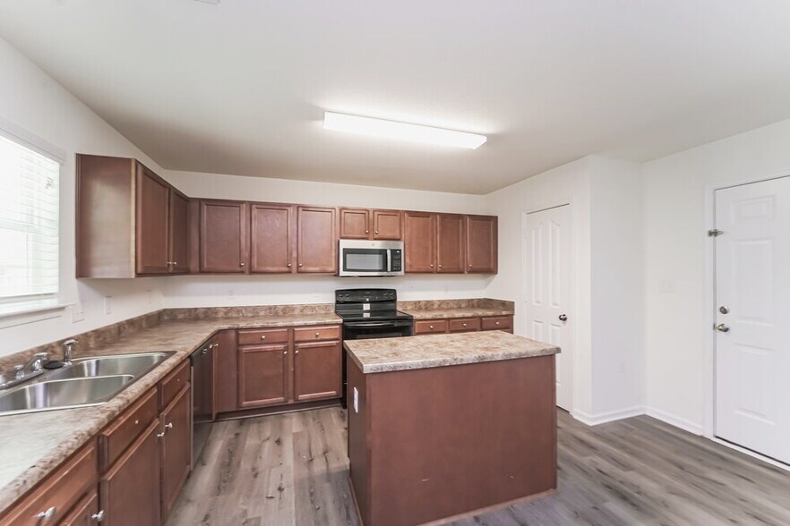 Building Photo - 4807 Manchineel Ln