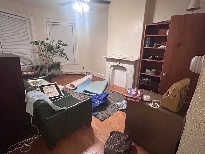 Building Photo - 88 Hammond St