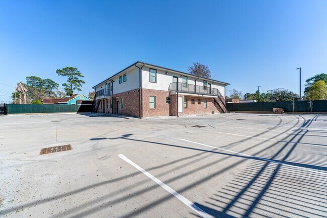 Building Photo - 2906 Berry Rd