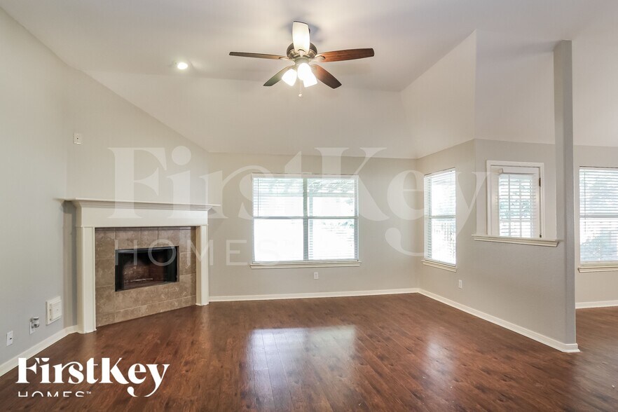 Building Photo - 21538 Forest Colony Dr