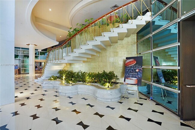 Building Photo - 4401 Collins Ave