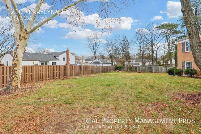 Building Photo - 1210 Terrylynn Ct