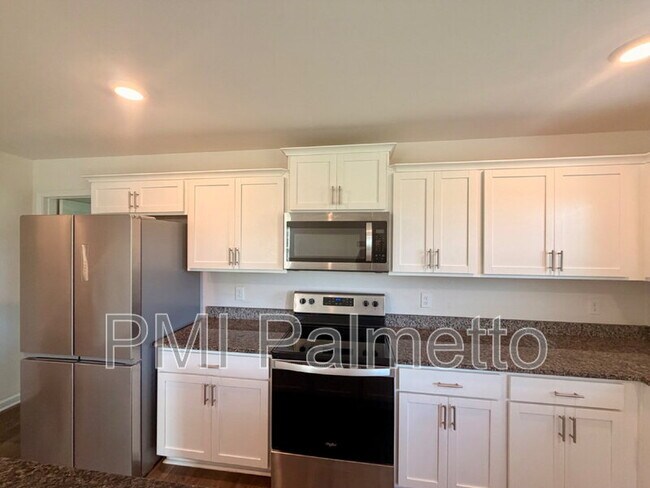 Building Photo - 417 Spearman Ct