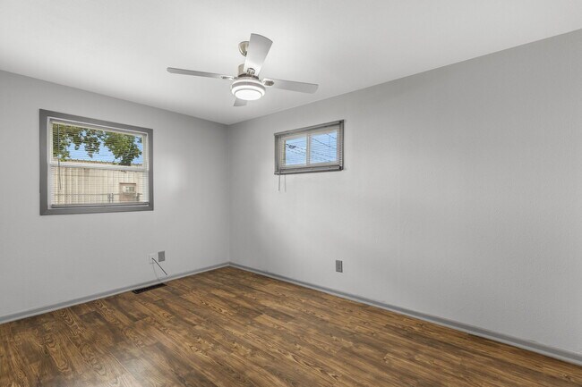 Building Photo - 4031 Gossett Dr