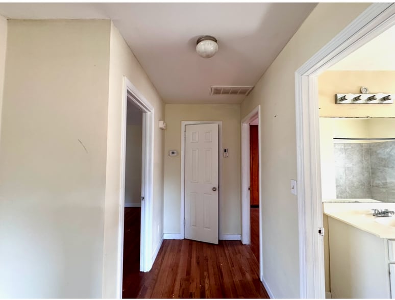 Building Photo - 201 70th St S