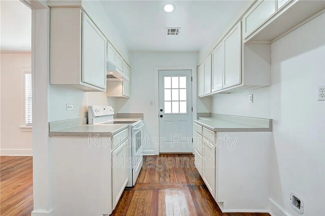 Building Photo - 2532 NW 16th St