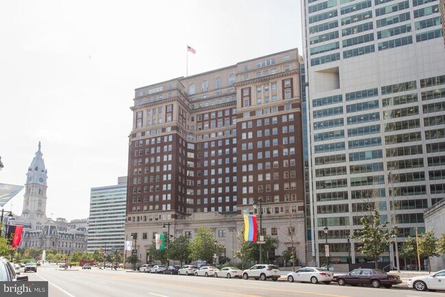 Building Photo - 1600 Arch St