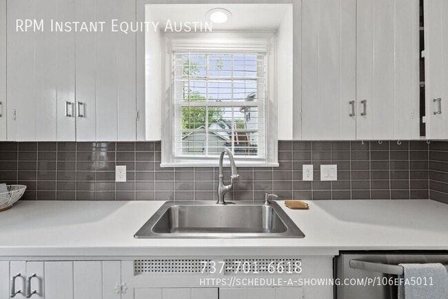 Building Photo - 5413 Avenue F