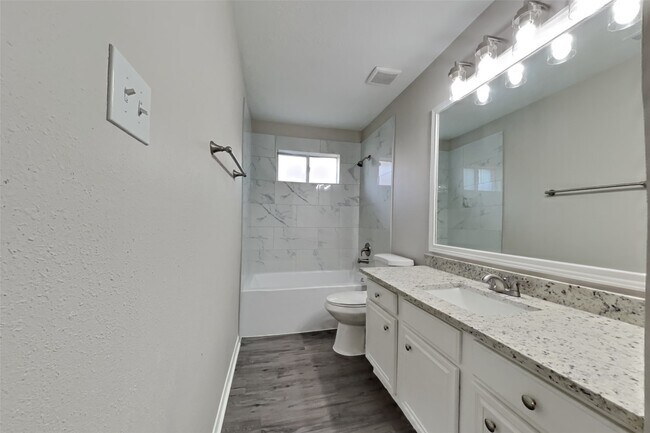 Building Photo - 25818 Elmley Pl