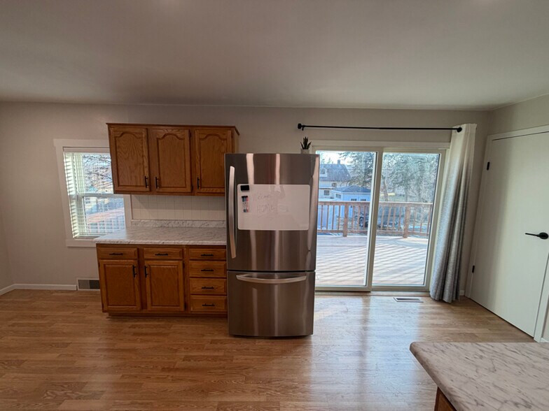 Building Photo - 301 Leif Erikson Dr