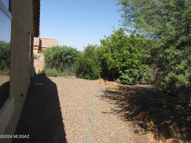 Building Photo - 497 S Douglas Wash Rd