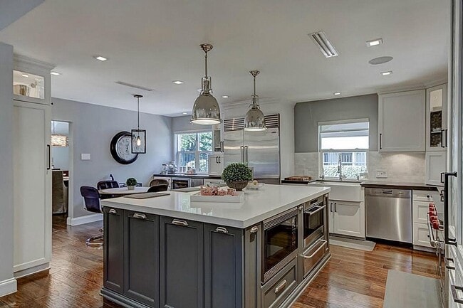 Building Photo - 5402 Willers Way