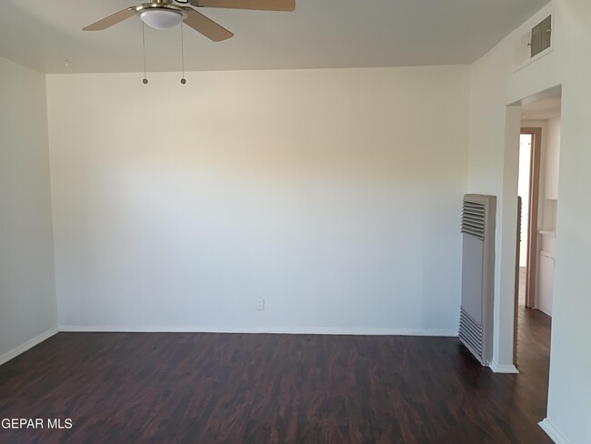 Building Photo - 4704 Clifton Ave