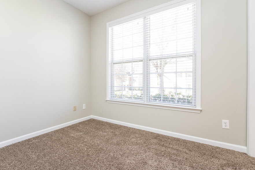Building Photo - 3038 Donamire Ct NW