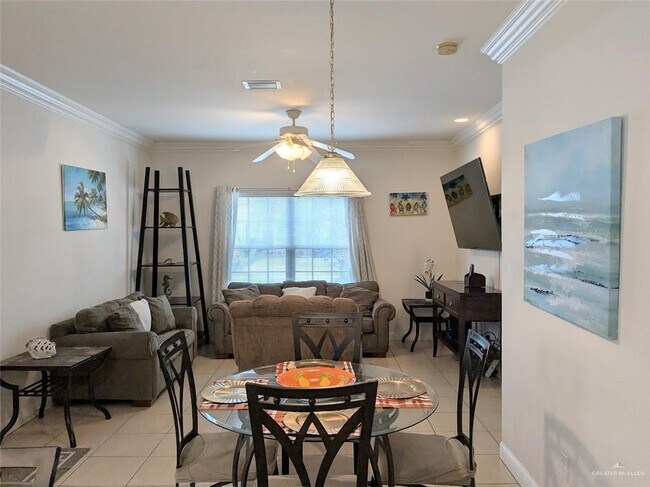 Building Photo - 16 W Retama St