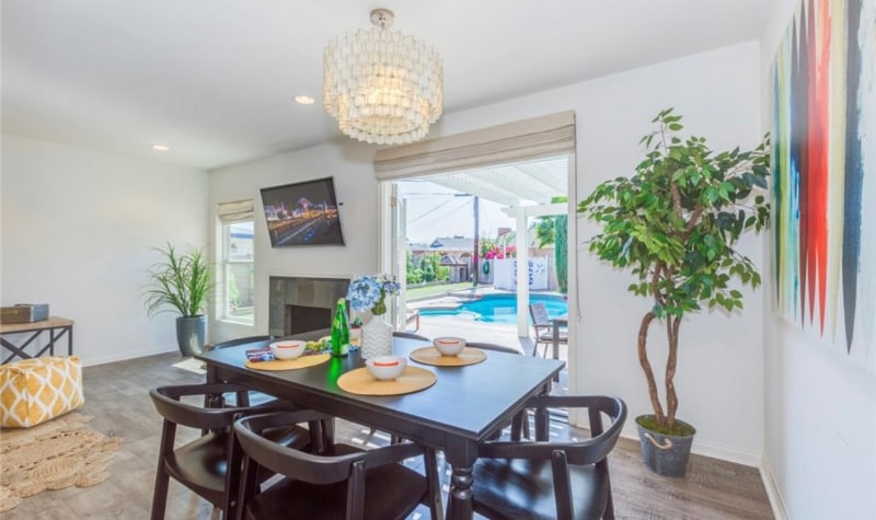 Building Photo - 405 N Peach Knoll