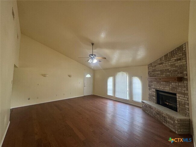 Building Photo - 2311 Old FM 440 Rd