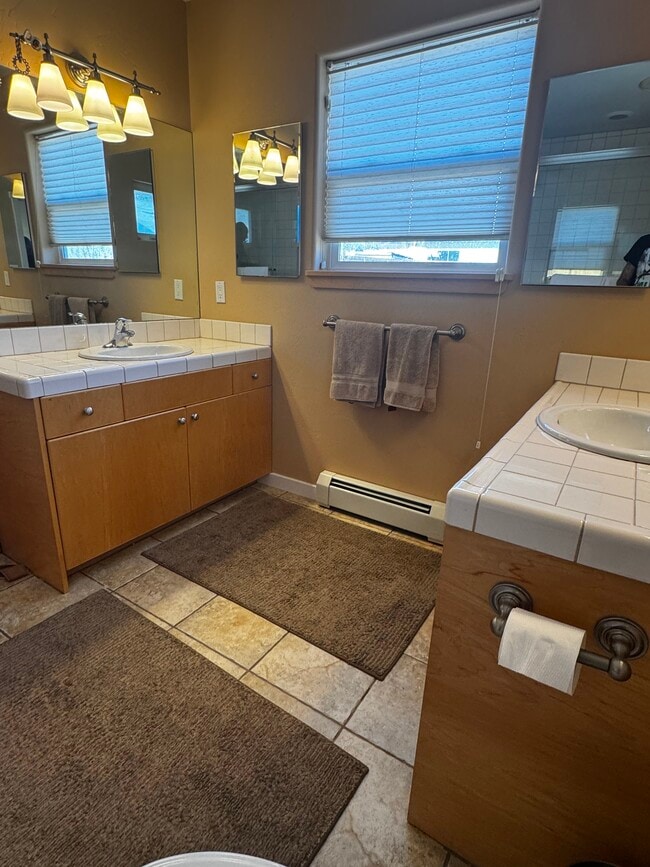 Building Photo - 78 Jameson Dr