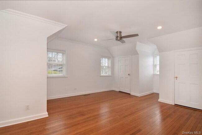 Building Photo - 68 Wildway