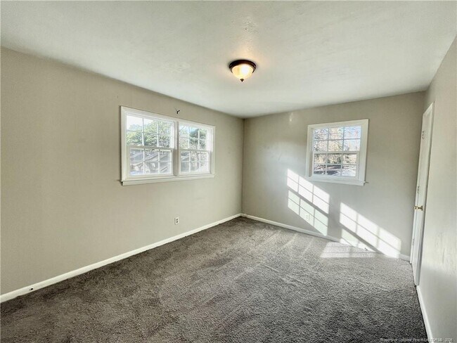 Building Photo - 830 Pilot Ave