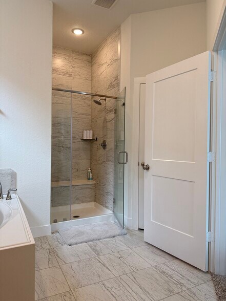 Building Photo - 7826 Starfish Arbor Dr