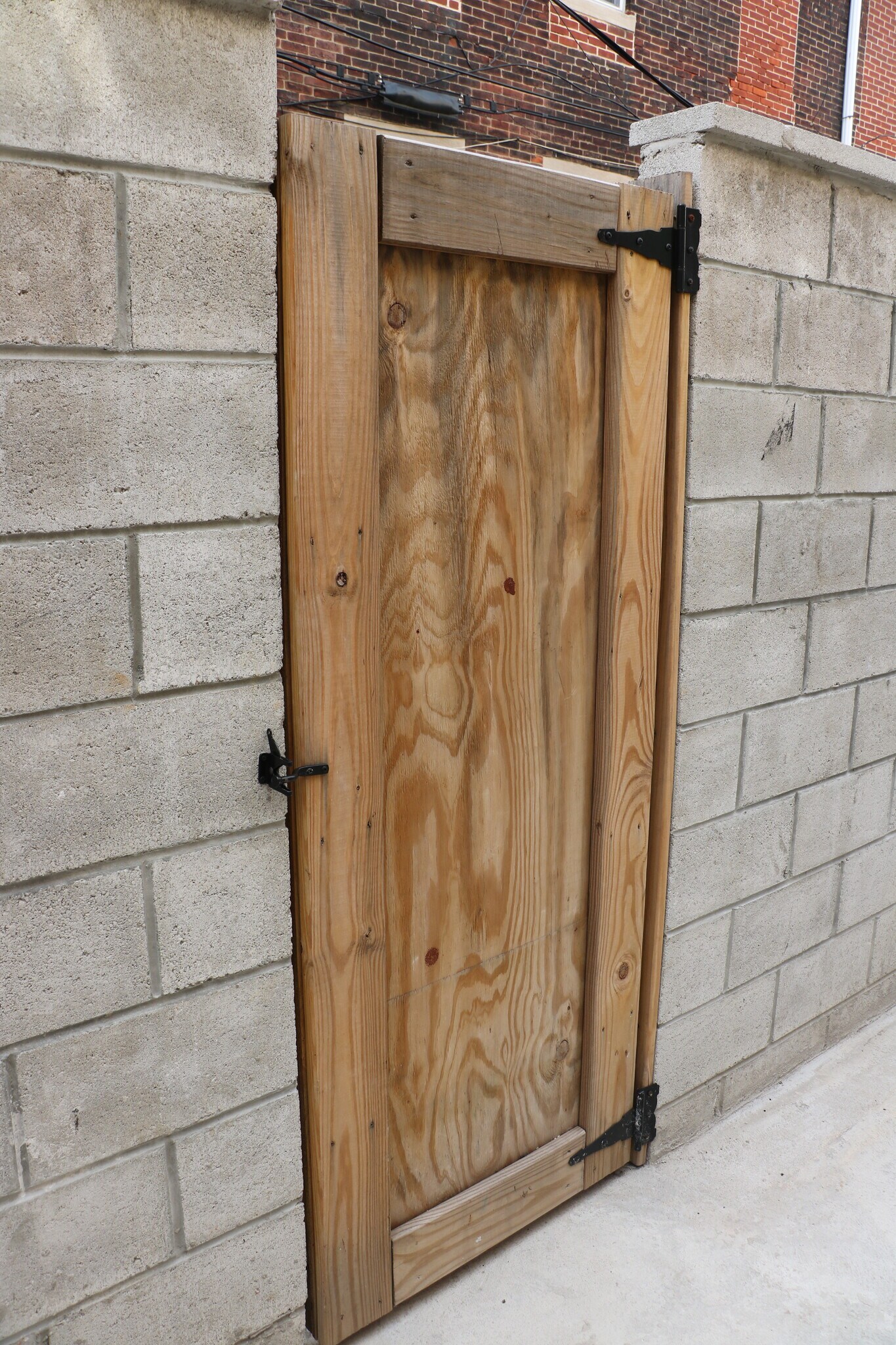 Building Photo - 1708 Mifflin St