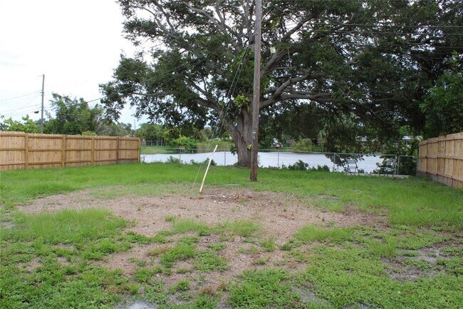Building Photo - 9049 Orchid Dr