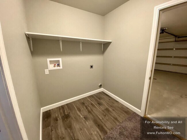 Building Photo - 501 Commons Drive