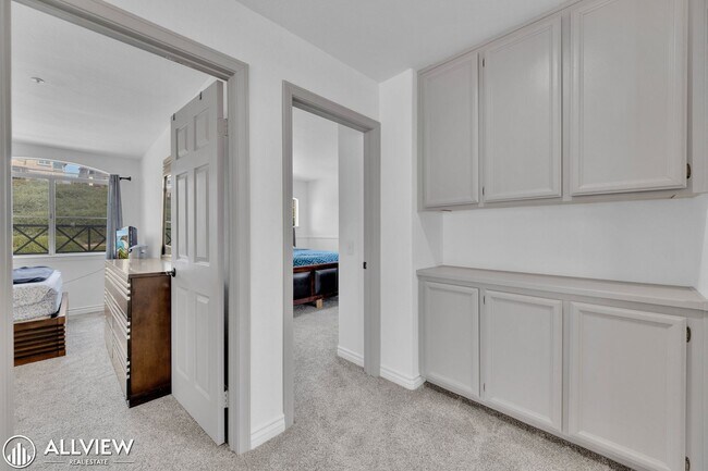 Building Photo - Resort-Style Living in Gated Emerald Heights | 5BR + Loft Home with Views
