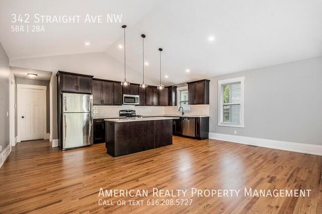 Building Photo - 342 Straight Ave NW