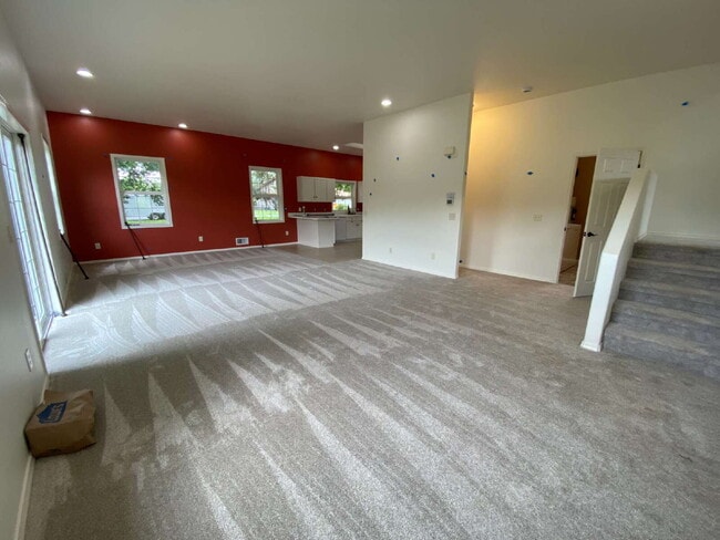 Building Photo - Spacious, Quiet 2-Bedroom Country Home in ...