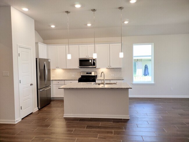 Building Photo - 10511 Briceway Bay