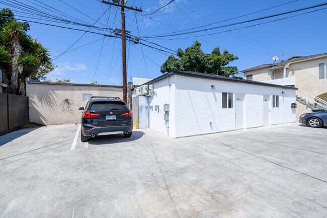 Building Photo - 7233 Normandie Ave