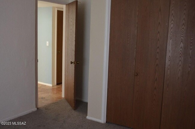 Building Photo - 961 Vía Terrado