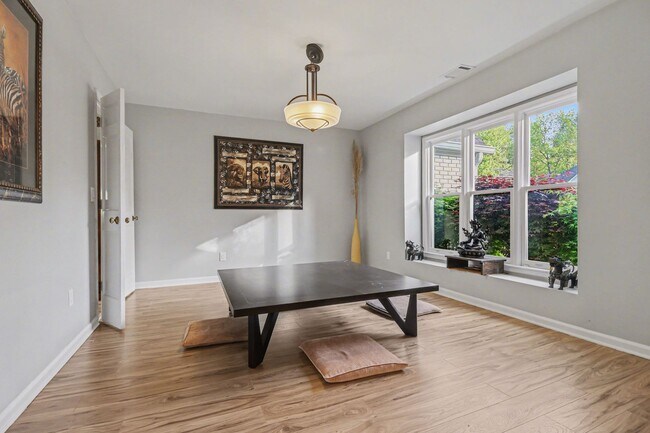Building Photo - Two Levels. Two Kitchens. One Pool. East Cobb at $5,495/month