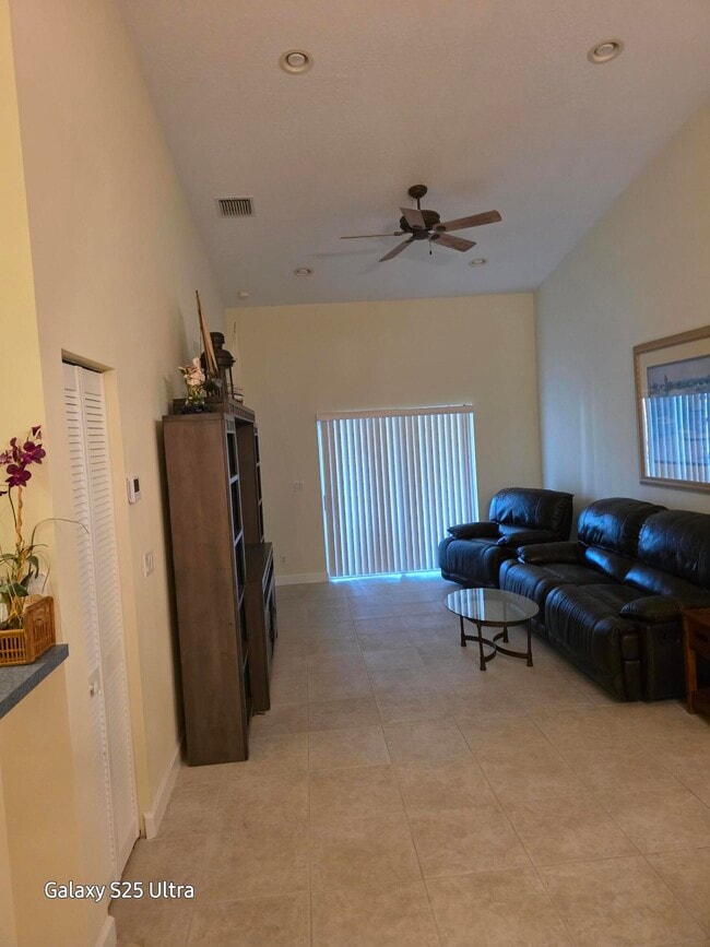 Building Photo - 9794 Galleon Dr