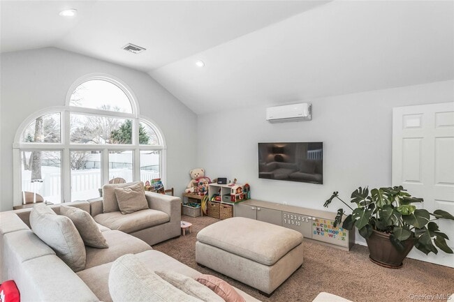 Building Photo - 88 Burton Ln