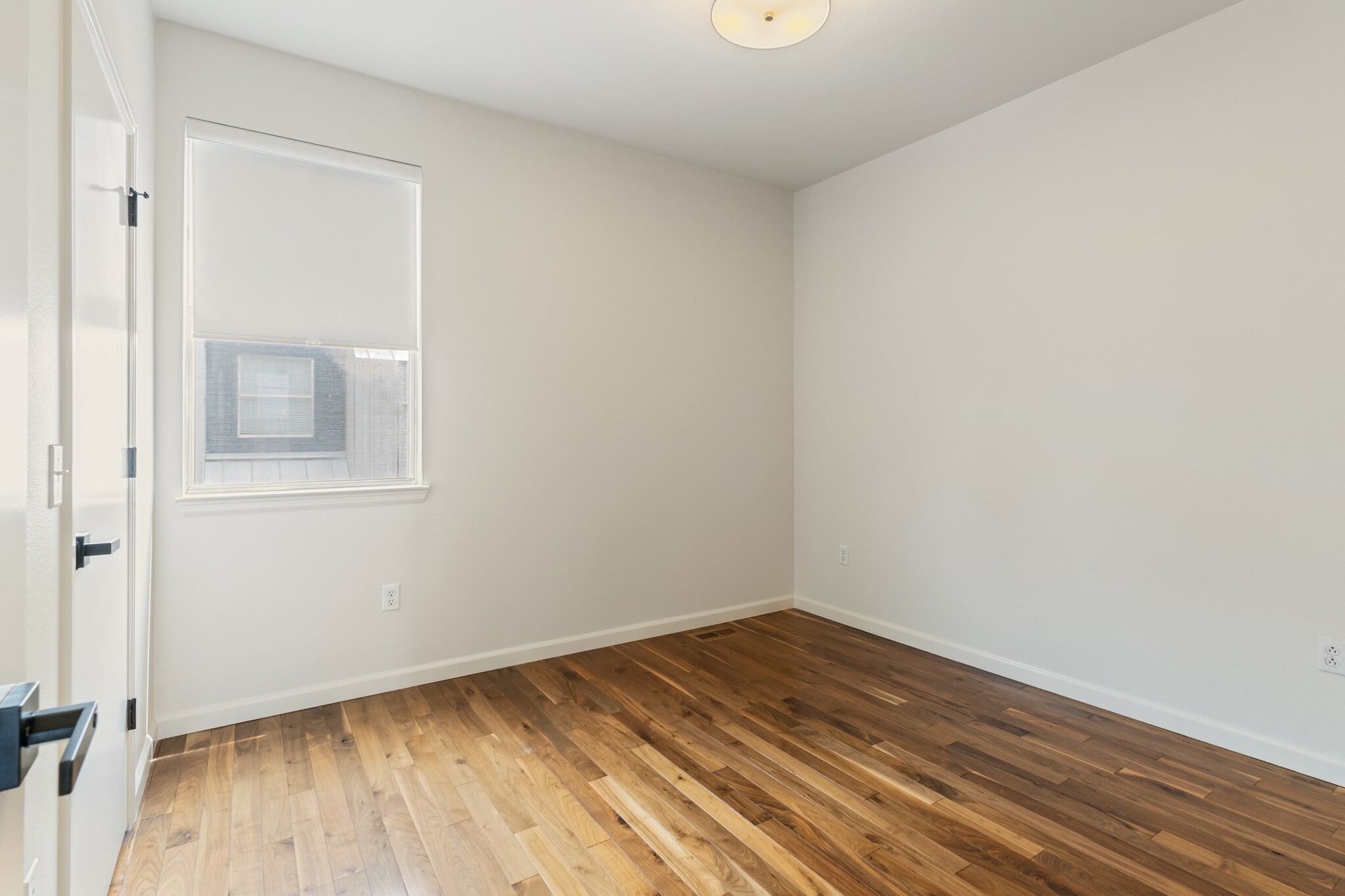2nd bedroom - 2680 Blake St