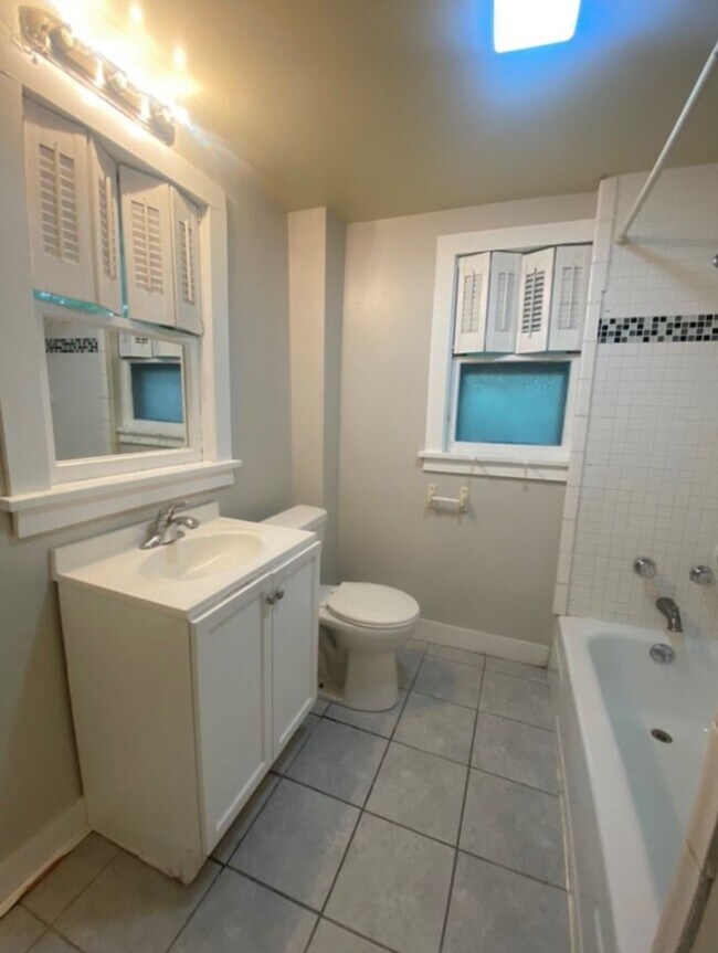 Building Photo - Italian Estates Property Management