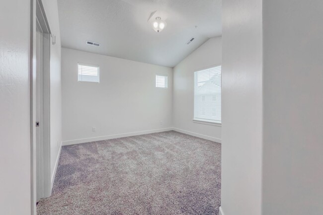 Building Photo - Modern Living in Lehi | New Build | Silico...