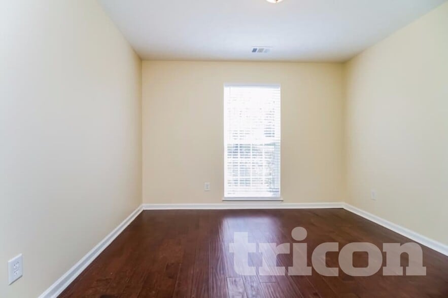 Building Photo - 2923 Wills Ct