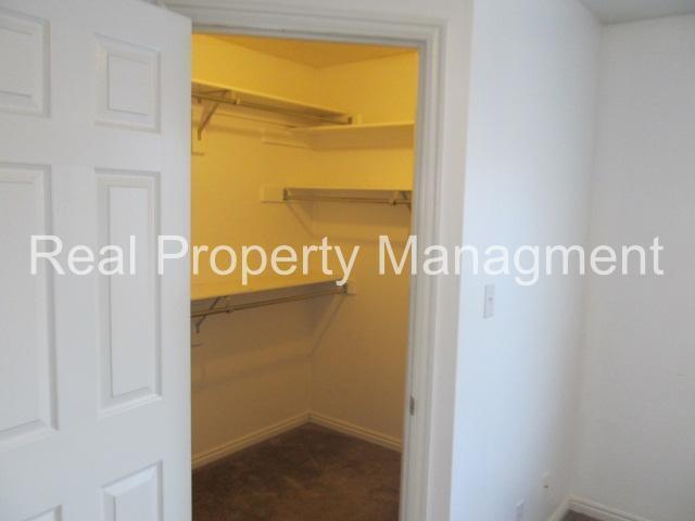 Building Photo - 1765 N 200 E