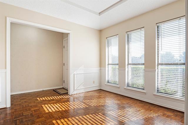 Building Photo - 339 Aspenway Dr