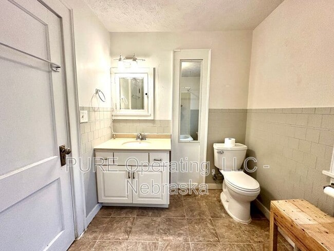 Building Photo - 4821 Underwood Ave