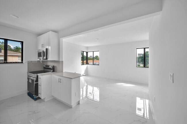 Building Photo - 450 Beacom Blvd