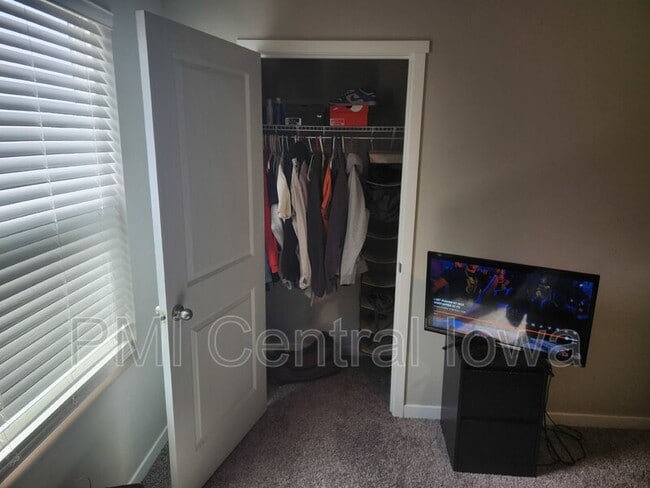 Building Photo - 4175 Cheyenne Ct